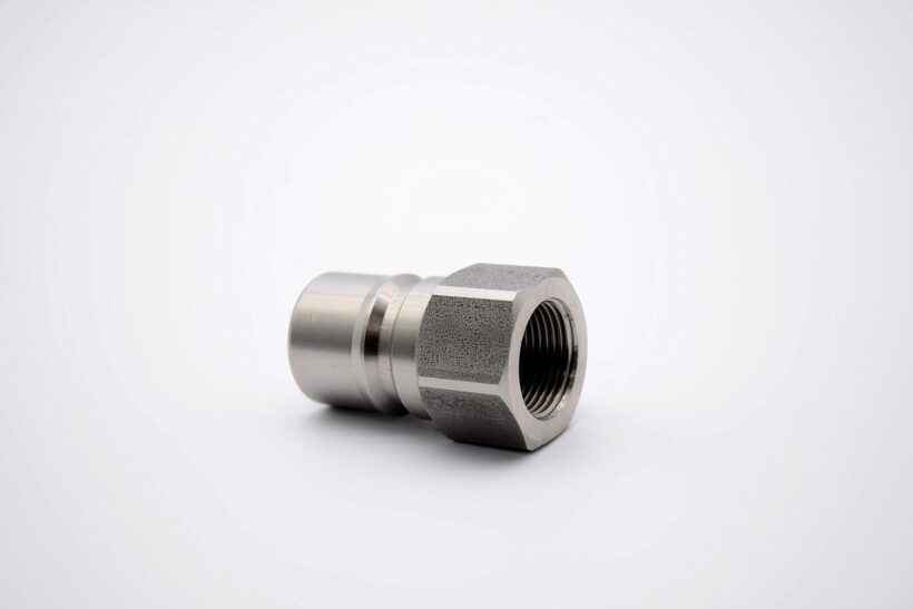 303SS ISO B Valved Plug BSP